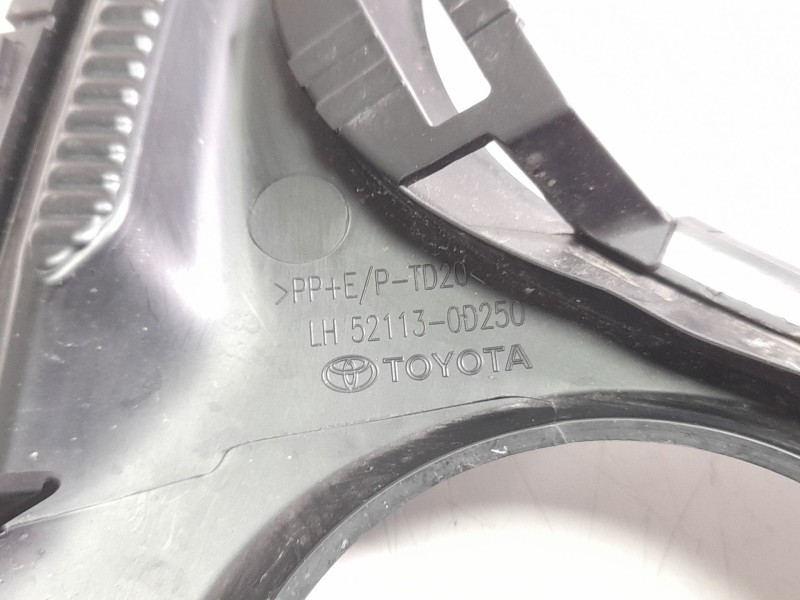 Recambio de rejilla paragolpes izquierda para toyota yaris (_p21_, _pa1_, _ph1_) 1.5 (mxpa11) referencia OEM IAM 521130D250  