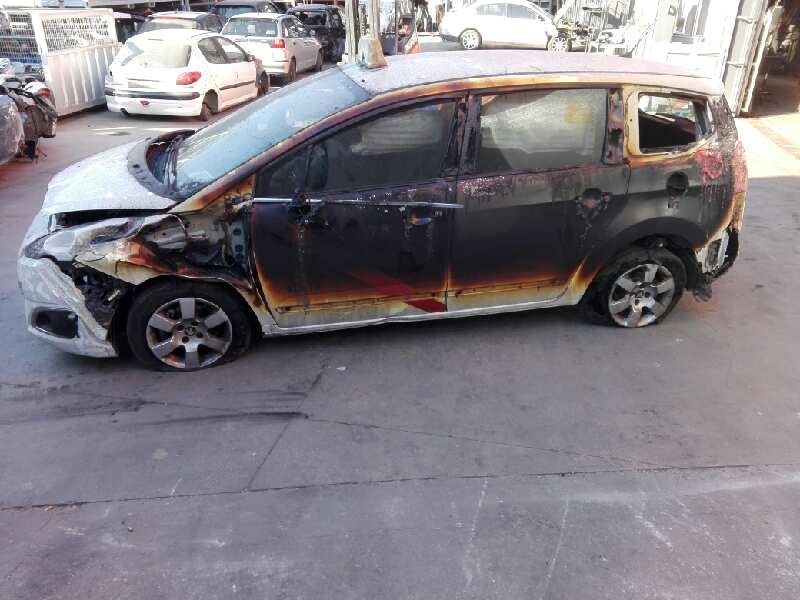 peugeot 5008 del año 2014