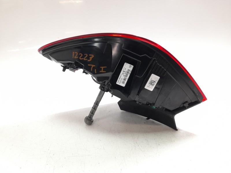 Recambio de piloto trasero izquierdo para renault captur ii (hf_) tce 160 (hfn1) referencia OEM IAM 265558746R  