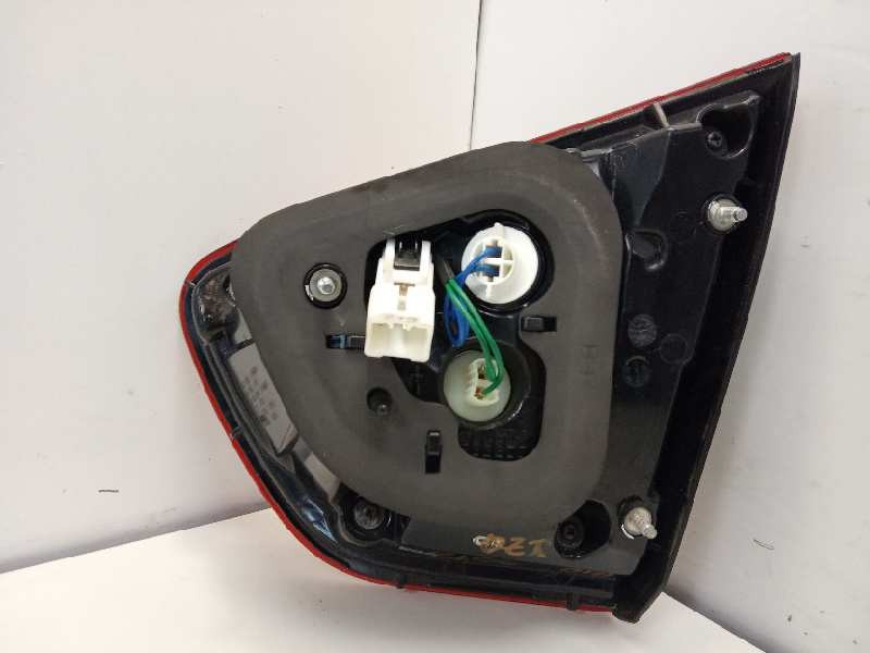 Recambio de piloto trasero izquierdo para kia rio (yb) 1.2 cat referencia OEM IAM 924031W2  