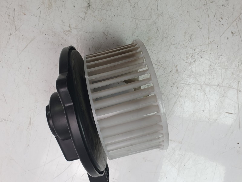 Recambio de ventilador calefaccion para mazda cx-3 100 aniversario referencia OEM IAM DD2F61B10  