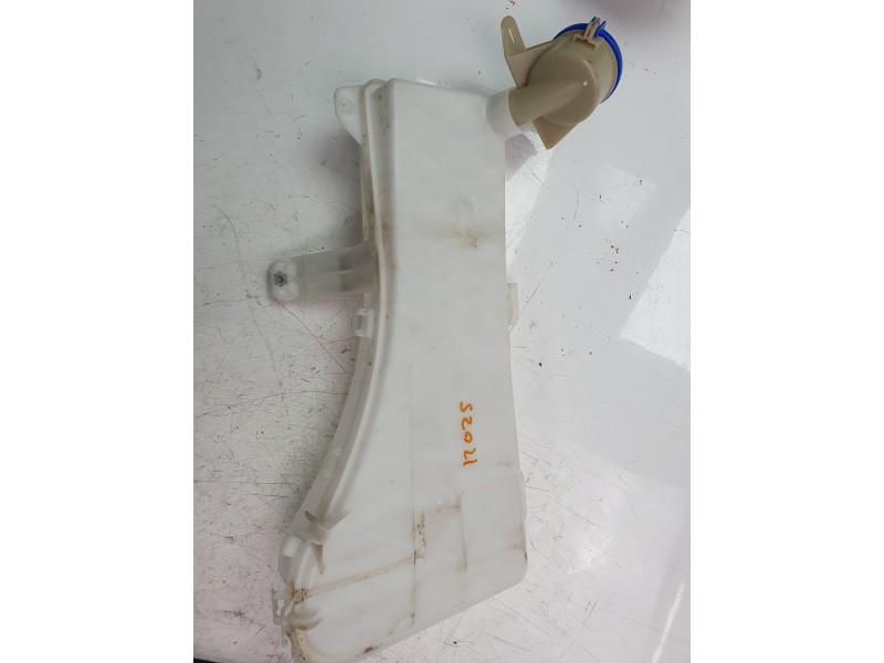 Recambio de deposito limpia para opel grandland x 120 aniversario referencia OEM IAM YP00066080  