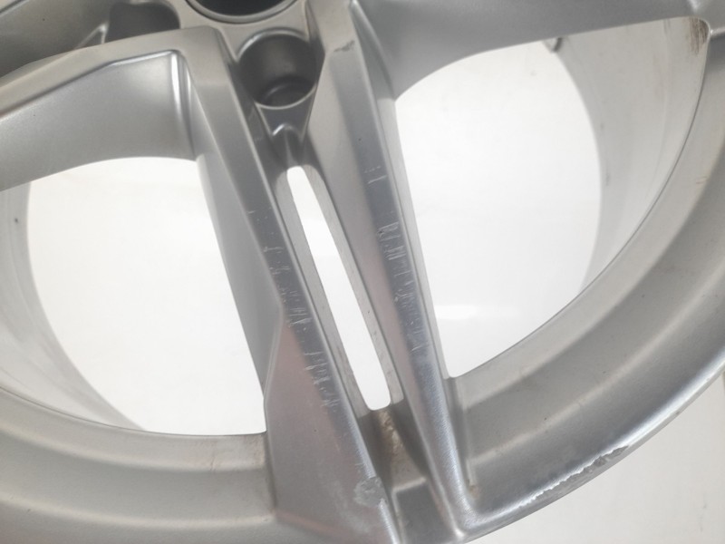 Recambio de llanta para audi a4 b9 (8w2, 8wc) 2.0 tdi referencia OEM IAM 8W0601025EC  