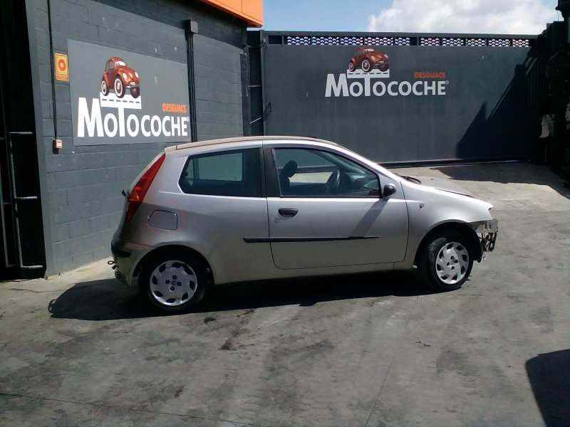 fiat punto berlina (188) del año 2001