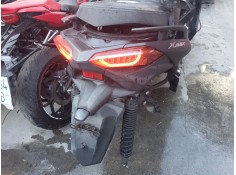 Recambio de piloto trasero derecho para yamaha x-max x-max 400 (sh11) referencia OEM IAM   