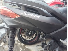 Recambio de moldura para yamaha x-max x-max 400 (sh11) referencia OEM IAM   
