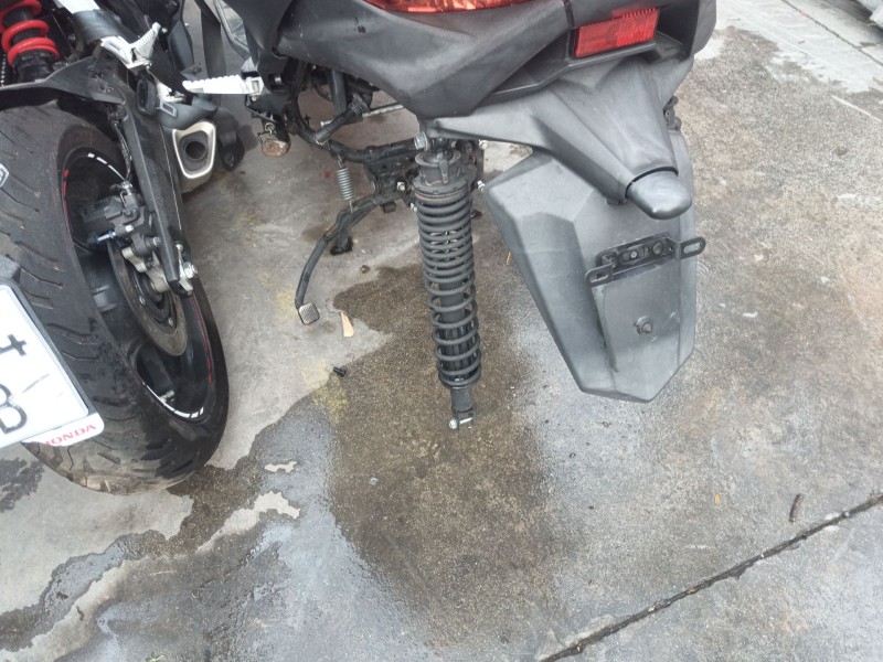Recambio de amortiguador trasero para yamaha x-max x-max 400 (sh11) referencia OEM IAM   
