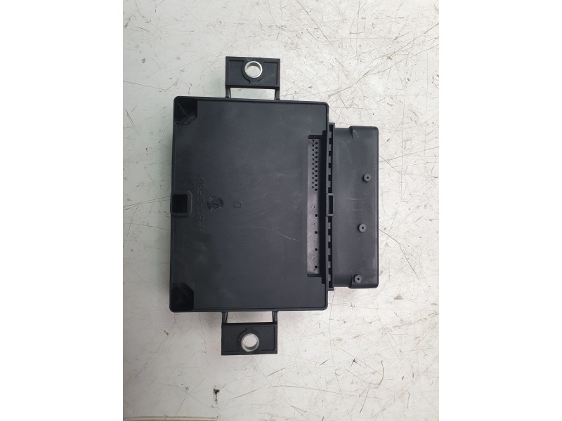 Recambio de modulo electronico para mazda cx-3 100 aniversario referencia OEM IAM D24P437E1C  