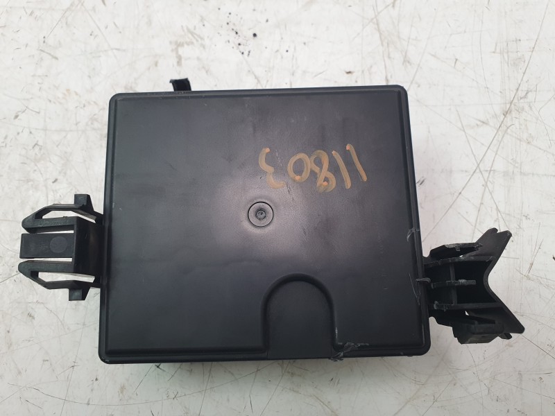 Recambio de modulo electronico para mazda cx-3 100 aniversario referencia OEM IAM D10A675Z0C  