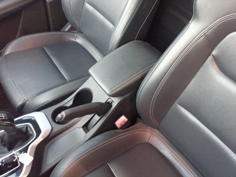 Recambio de apoyabrazos central para dr dr 5.0 suv 1.5 referencia OEM IAM   