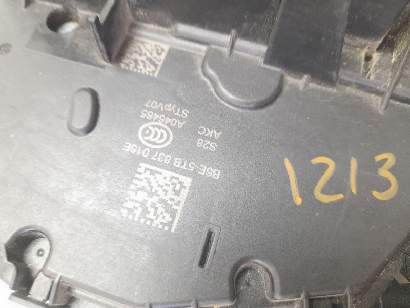 Recambio de cerradura puerta delantera derecha para seat leon sportstourer (kl8, kld) 2.0 tdi referencia OEM IAM 5TB837016E  