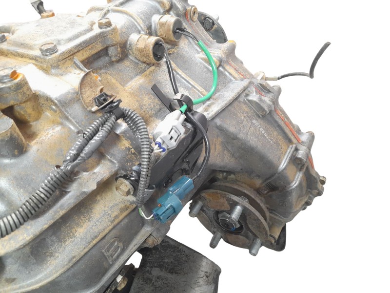 Recambio de caja cambios para toyota hilux (kun) 3.0 turbodiesel referencia OEM IAM 330300K753 361000K200 