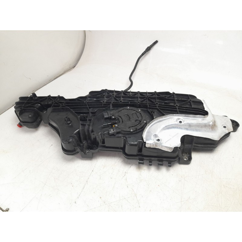 Recambio de deposito adblue para mercedes-benz clase b sports tourer (w247) b 200 d (247.012) referencia OEM IAM A2474709002  