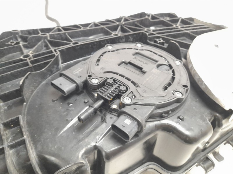 Recambio de deposito adblue para mercedes-benz clase b sports tourer (w247) b 200 d (247.012) referencia OEM IAM A2474709002  