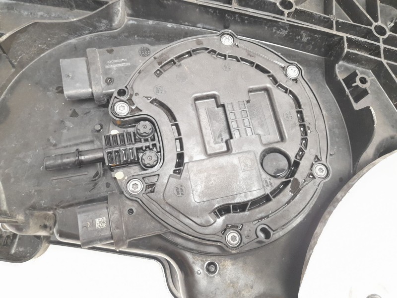 Recambio de deposito adblue para mercedes-benz clase b sports tourer (w247) b 200 d (247.012) referencia OEM IAM A2474709002  