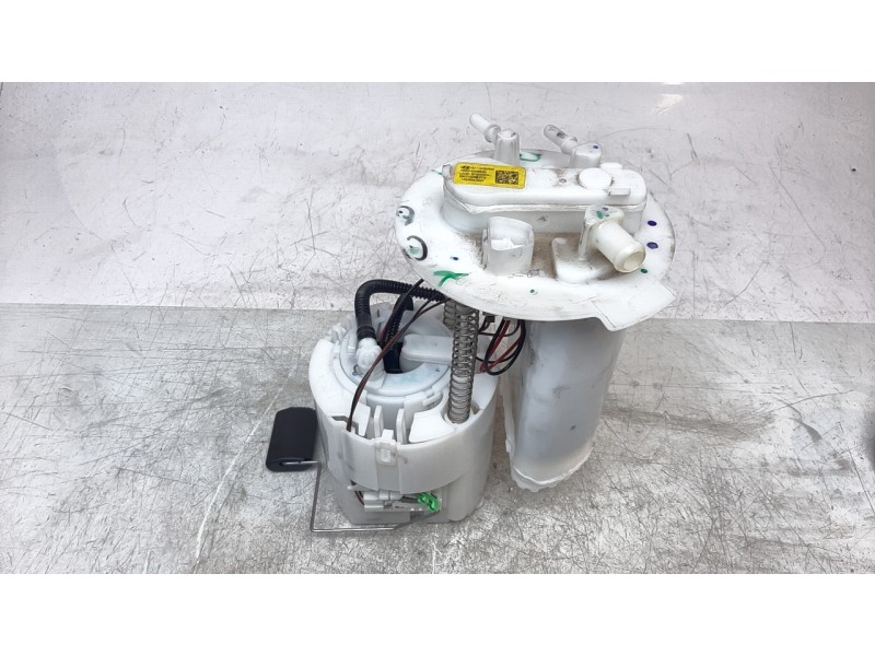 Recambio de bomba combustible para hyundai i20 (bc3) klass referencia OEM IAM 31110Q0500  
