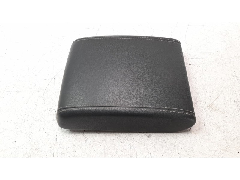 Recambio de apoyabrazos central para land rover evoque 2.0 turbo cat referencia OEM IAM LR054859  
