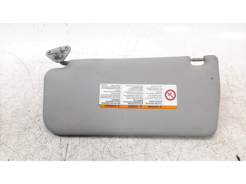 Recambio de parasol derecho para mitsubishi montero (v60/v70) 3.2 di-d cat referencia OEM IAM MN173560HA  