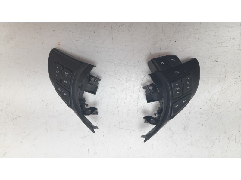 Recambio de mando volante para mazda 6 lim. (gh)(.2012) style referencia OEM IAM 75J207  