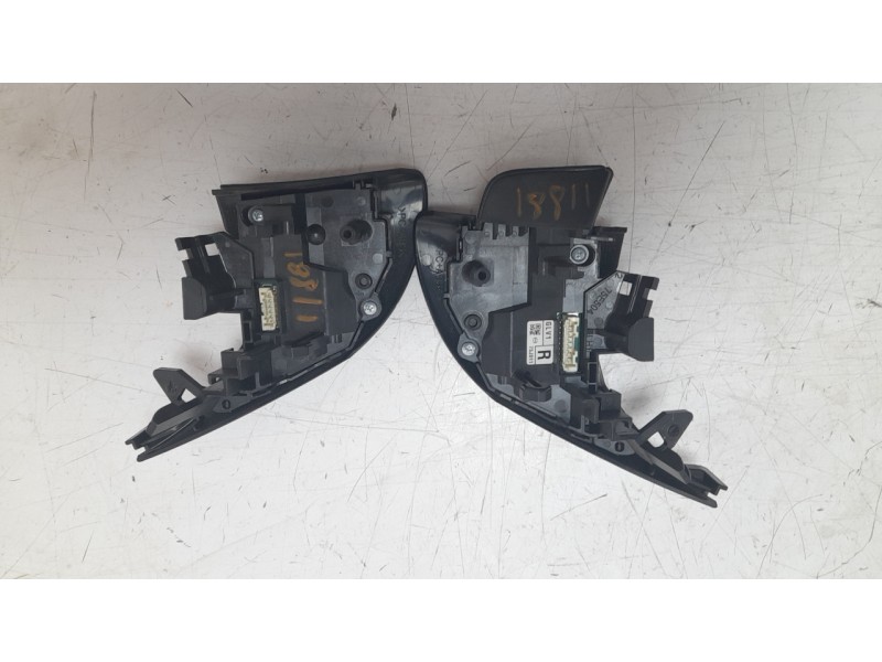 Recambio de mando volante para mazda 6 lim. (gh)(.2012) style referencia OEM IAM 75J207  