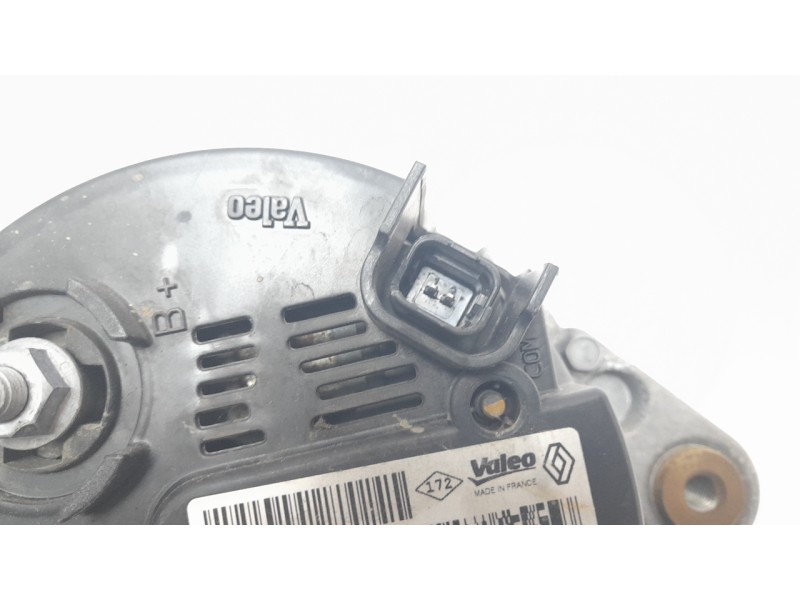 Recambio de alternador para dacia duster ambiance 4x2 referencia OEM IAM 231006833R 2626792A ALF780051