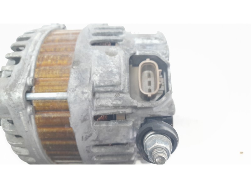 Recambio de alternador para mazda cx-3 100 aniversario referencia OEM IAM A5TJ1081 ALF520453 