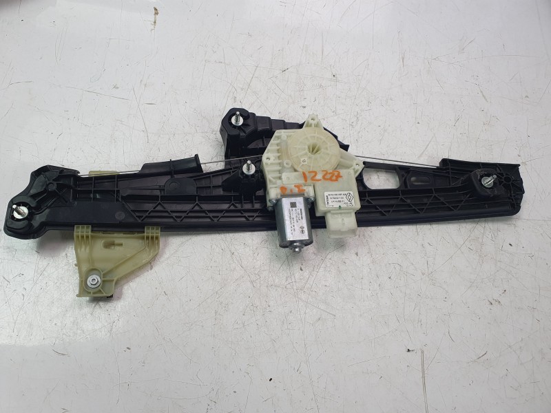 Recambio de elevalunas delantero izquierdo para renault captur ii (hf_) tce 90 (hfm6) referencia OEM IAM 807203293R  