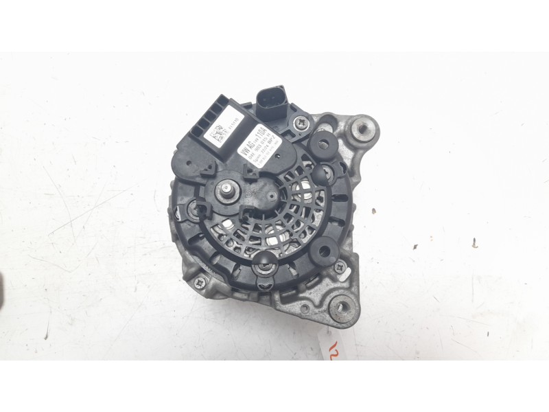 Recambio de alternador para volkswagen t-cross life referencia OEM IAM 04E903015H ALF870501 04E903015H
