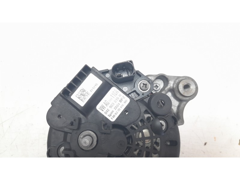 Recambio de alternador para volkswagen t-cross life referencia OEM IAM 04E903015H ALF870501 04E903015H
