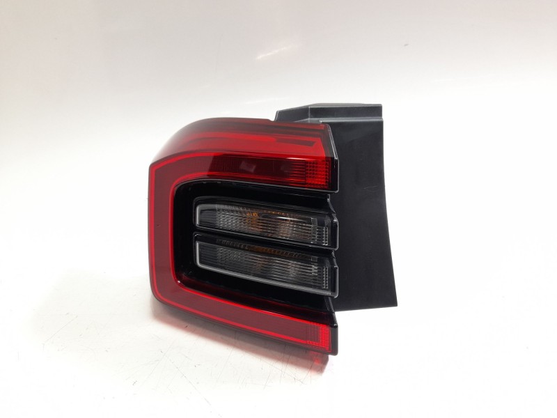 Recambio de piloto trasero izquierdo para dr dr 5.0 suv 1.5 referencia OEM IAM J684433010  