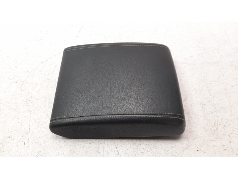 Recambio de apoyabrazos central para land rover evoque 2.0 turbo cat referencia OEM IAM LR054859  