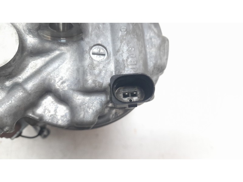 Recambio de compresor aire acondicionado para seat arona fr referencia OEM IAM 3Q0816803D  CAF260137 / 320197