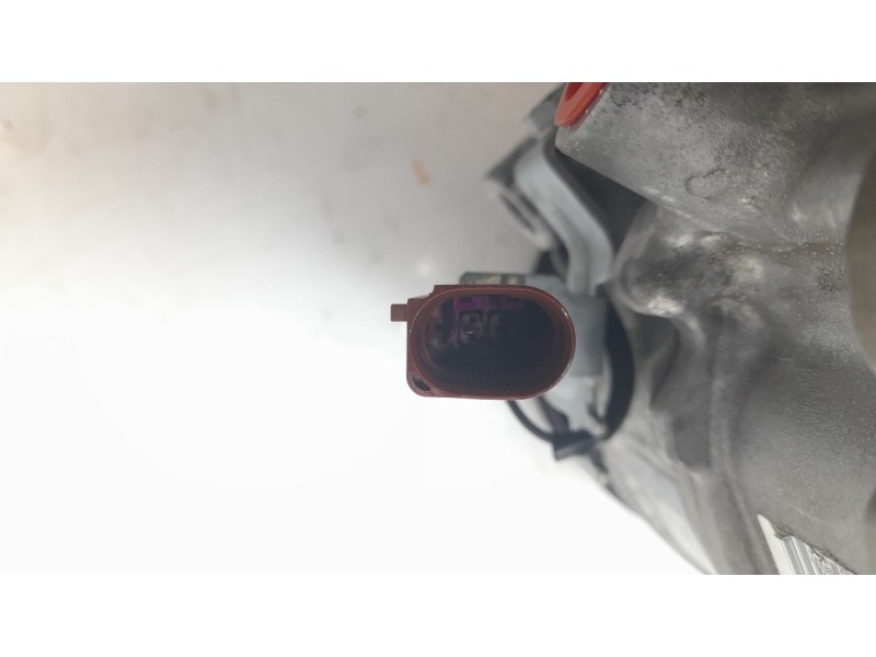 Recambio de compresor aire acondicionado para seat arona fr referencia OEM IAM 3Q0816803D  CAF260137 / 320197