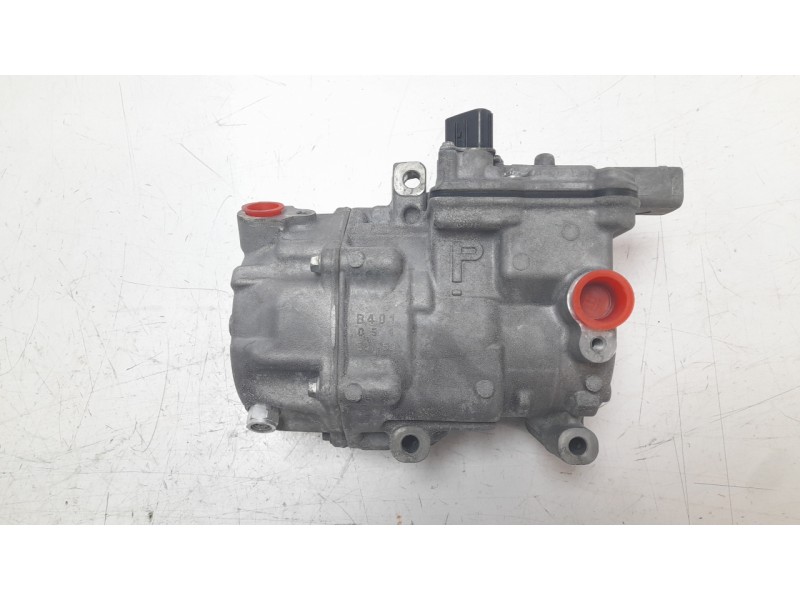 Recambio de compresor aire acondicionado para toyota auris (_e18_) 1.8 hybrid (zwe186_) referencia OEM IAM 0422001330 0422001330