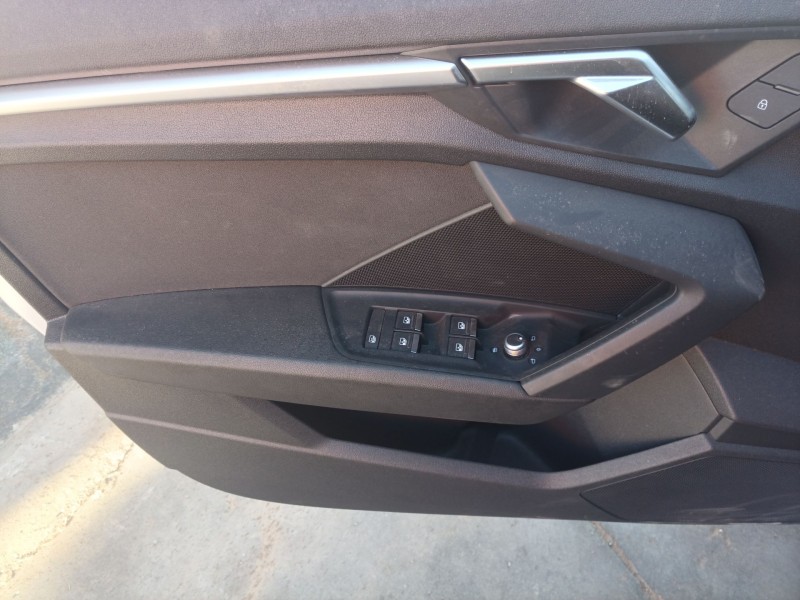 Recambio de mando elevalunas delantero izquierdo para audi a3 limousine (8ys, 8ym) 30 tdi referencia OEM IAM   