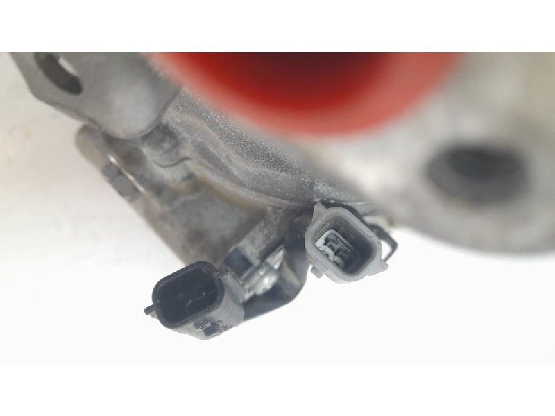 Recambio de compresor aire acondicionado para renault clio v intens referencia OEM IAM 926004423R  