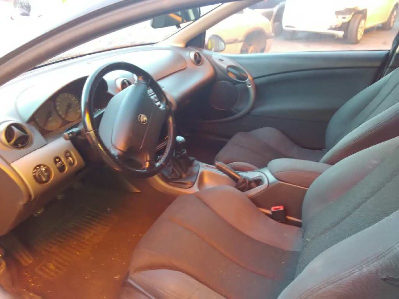 ford cougar (mc) del año 2000