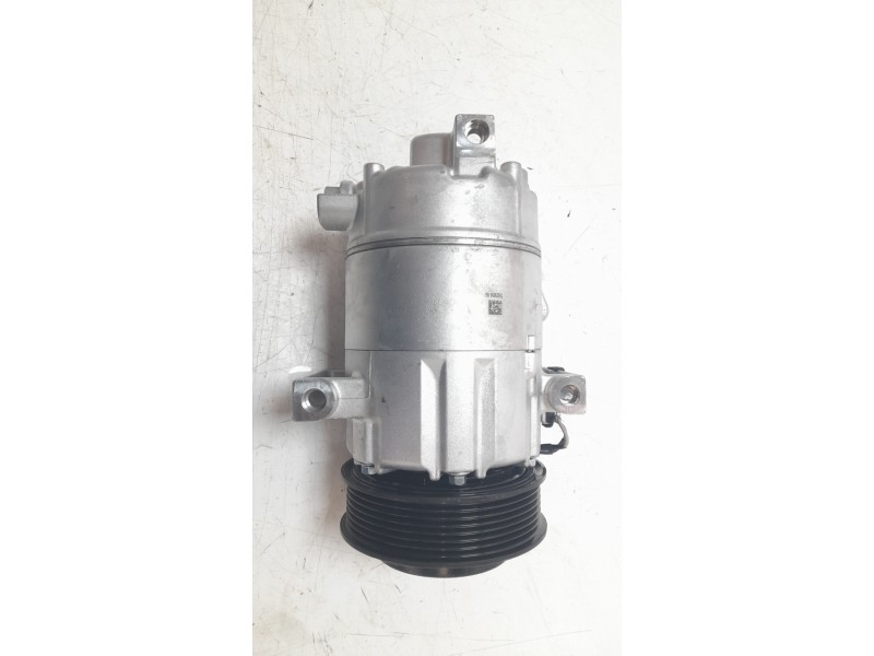 Recambio de compresor aire acondicionado para hyundai i30 (pd) tecno mild-hybrid referencia OEM IAM 97701G4700  