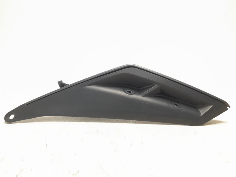 Recambio de moldura para ktm 125 duke 125 duke referencia OEM IAM 93008018010KC  