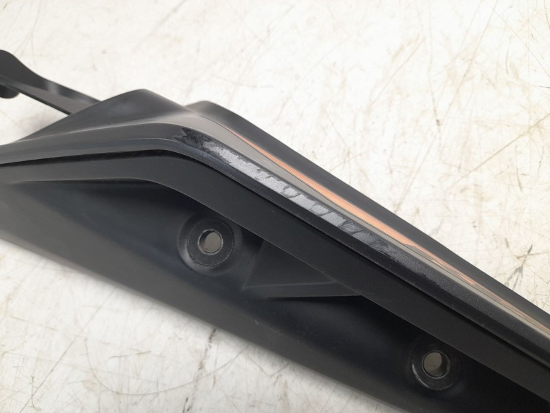 Recambio de moldura para ktm 125 duke 125 duke referencia OEM IAM 93008018010KC  