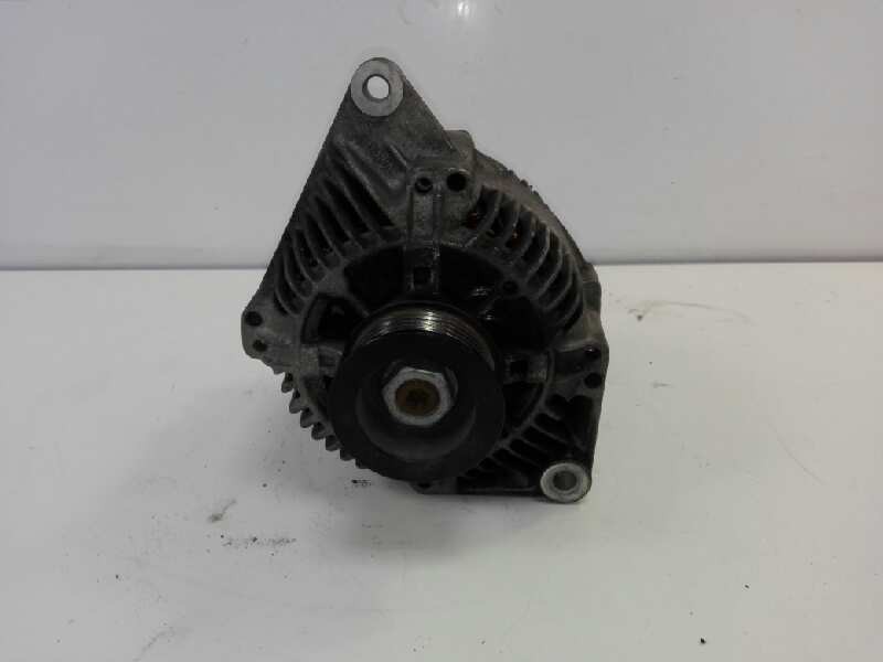 Recambio de alternador para mitsubishi carisma berlina 4 (da0) 1.9 turbodiesel referencia OEM IAM 7700823707 ALF301151 A14048