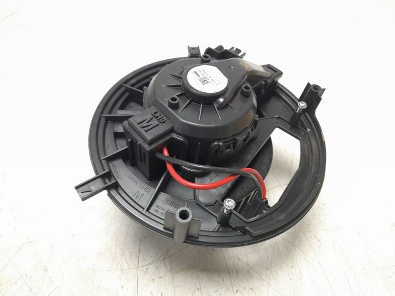 Recambio de ventilador calefaccion para volkswagen touran (5t1) edition bmt referencia OEM IAM 5WB819021A  