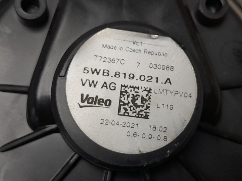 Recambio de ventilador calefaccion para volkswagen touran (5t1) edition bmt referencia OEM IAM 5WB819021A  