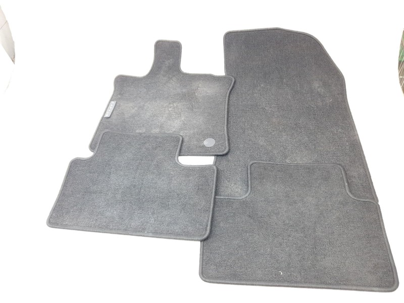 Recambio de juego alfombrillas para renault captur ii (hf_) tce 90 (hfm6) referencia OEM IAM 8201711341  