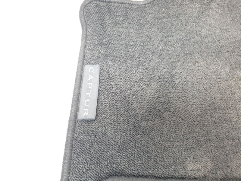 Recambio de juego alfombrillas para renault captur ii (hf_) tce 90 (hfm6) referencia OEM IAM 8201711341  