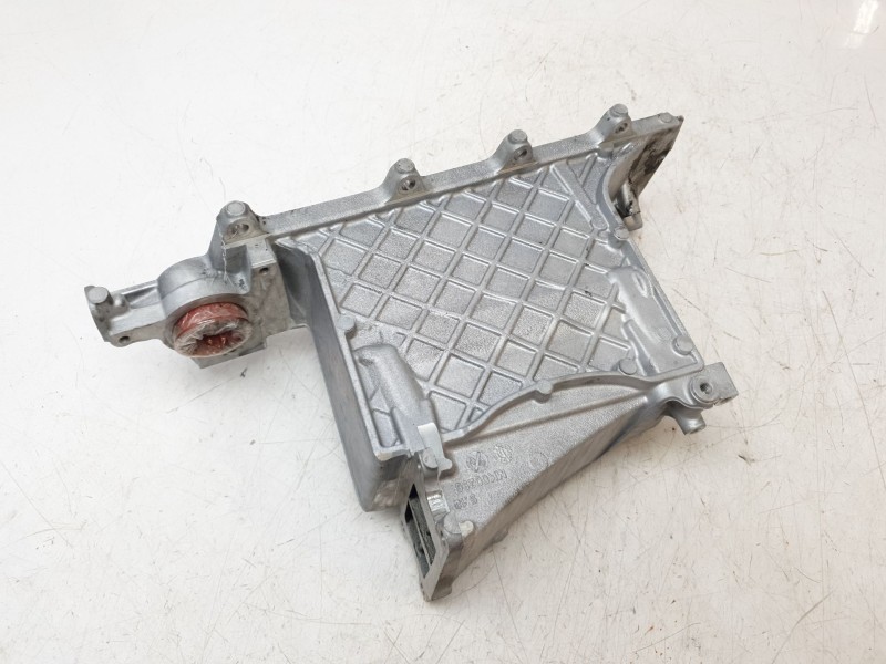 Recambio de colector admision para skoda kodiaq ambition referencia OEM IAM 04L129766AG  