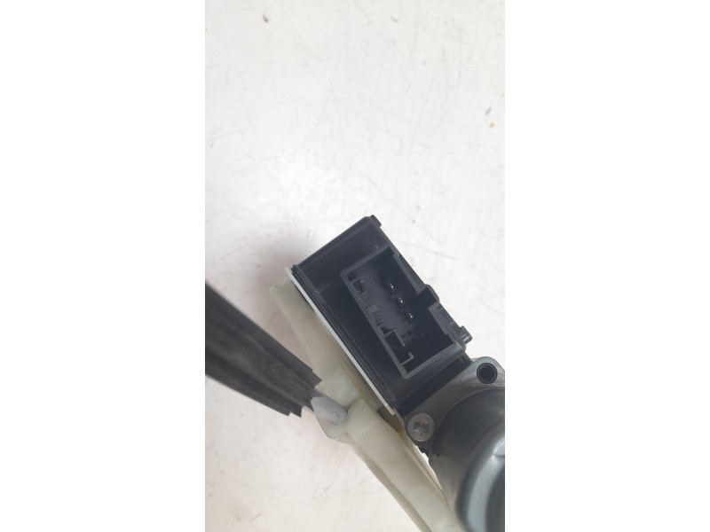 Recambio de elevalunas trasero derecho para seat leon sportstourer (kl8, kld) 2.0 tdi referencia OEM IAM 5FA839462A  