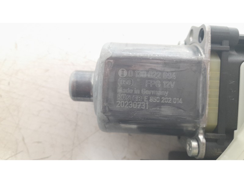 Recambio de elevalunas trasero derecho para seat leon sportstourer (kl8, kld) 2.0 tdi referencia OEM IAM 5FA839462A  