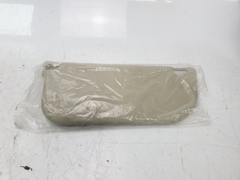 Recambio de parasol derecho para invicta metro pick up electrico referencia OEM IAM PARASOLDERECHO  