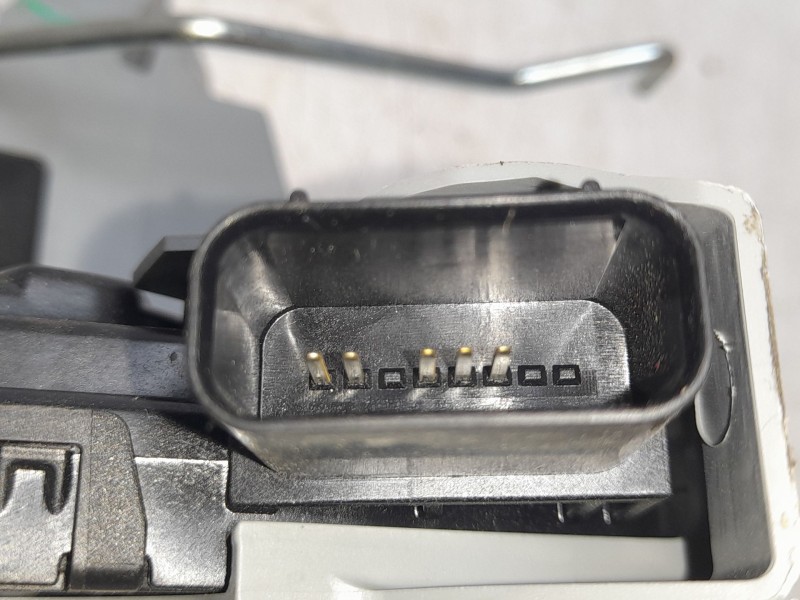 Recambio de cerradura puerta trasera derecha para kia sportage v (nq5) 1.6 t-gdi hybrid referencia OEM IAM 81420R2000  